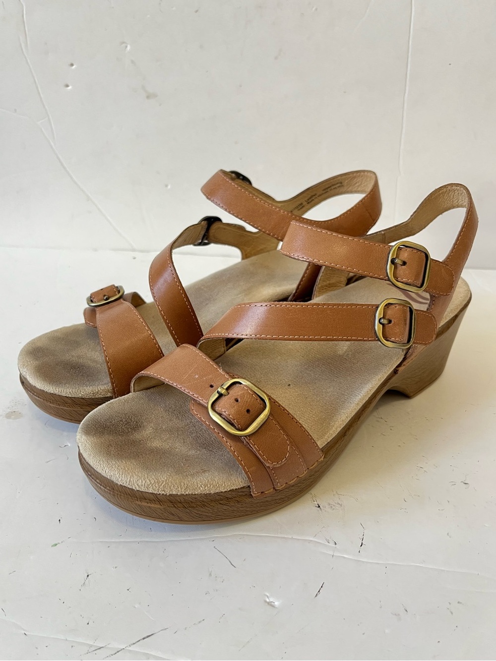 Dansko Women's Tan Leather Strappy Wedge Sandals size 40/US9.5-10